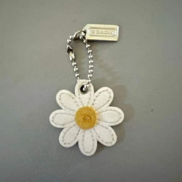COACH Leather Daisy Keychain - Picture 1 of 5